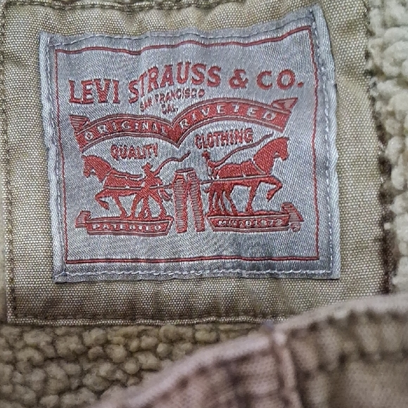 Levi's Beige Sherpa-Lined Jacket - Picture 2 of 5